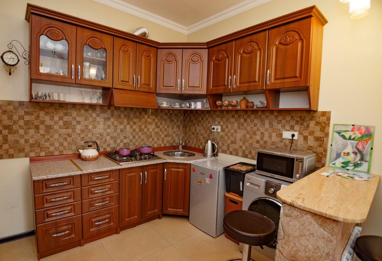 Apartment On Javakhishvili Батуми Екстериор снимка