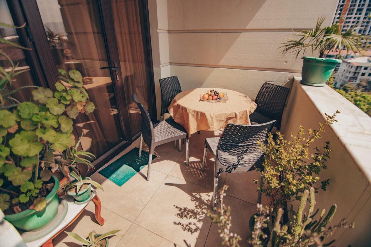 Apartment On Javakhishvili Батуми Екстериор снимка