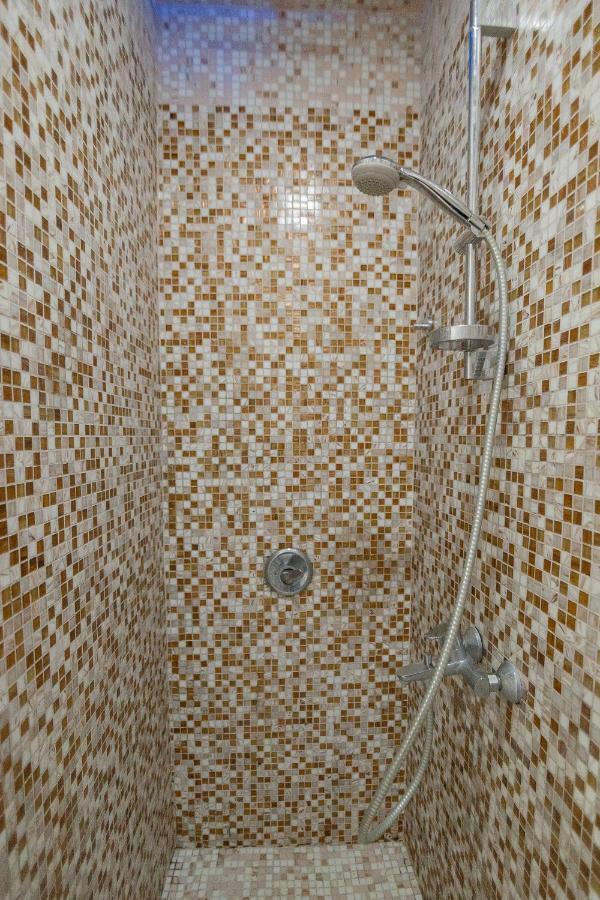 Apartment On Javakhishvili Батуми Екстериор снимка